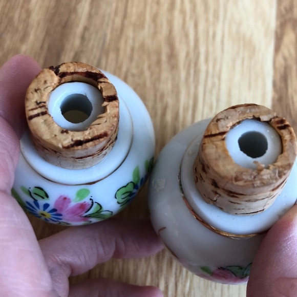 Vtg porcelain cork bottle stop decanter floral bourbon and scotch - Picture 4 of 8